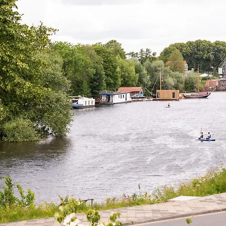Отель Am Holzhafen