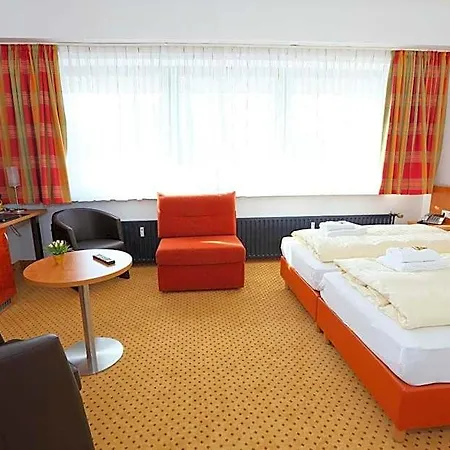 Hotel Am Holzhafen 3*